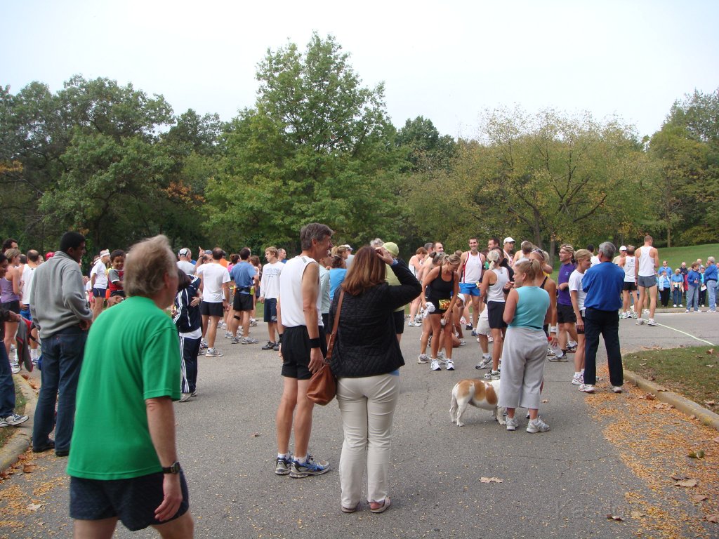016 Kensington Run [2008 Sept 27].JPG - The Kensington Challenge 15K September 27, 2008. Run in Kensington Metro Park outside of Milford Michigan. Cool and overcast day, great for a run around the lake.